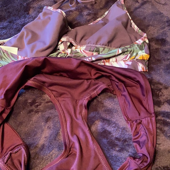 Target bathing suit - Picture 2 of 2